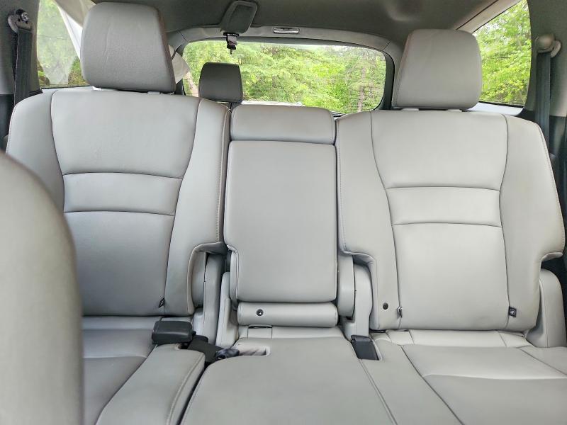 Продажа на аукционе авто 2017 Honda Pilot, vin: 5FNYF6H77HB504239, номер лота: 55227586