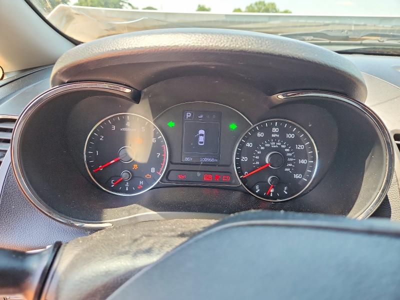 58834796 :رقم المزاد ، 3KPFK4A78JE268004 vin ، 2018 Kia Forte مزاد بيع