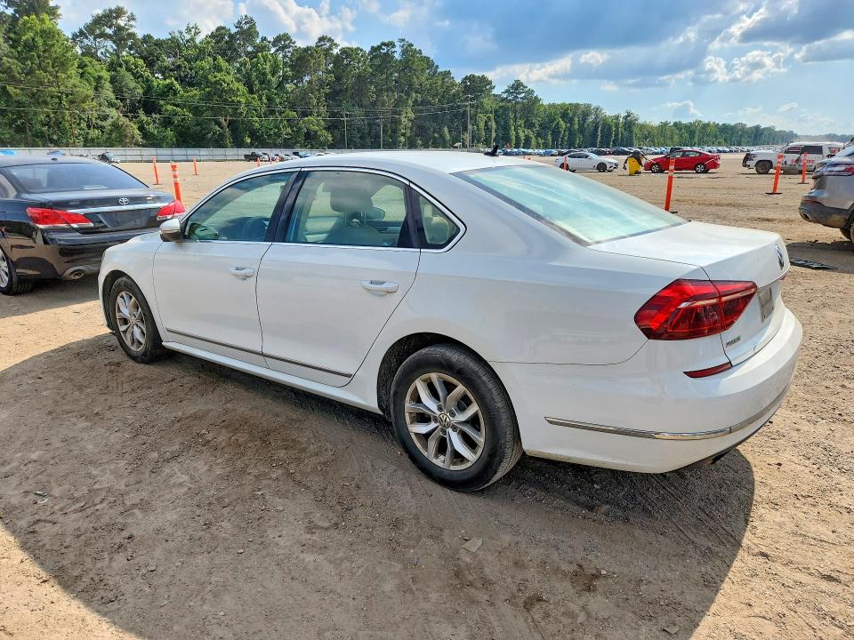 Продаж на аукціоні авто 2017 Volkswagen Passat, vin: 1VWAT7A34HC009613, номер лоту: 57309366