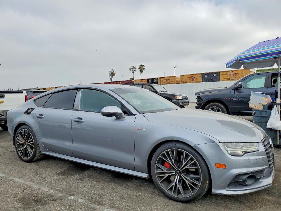 55411986 :رقم المزاد ، WAUW2AFC3HN038782 vin ، 2017 Audi A7 مزاد بيع