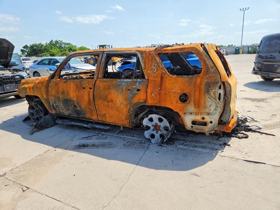 Продажа на аукционе авто 2015 Toyota 4runner, vin: JTEBU5JR0F5272675, номер лота: 57723536