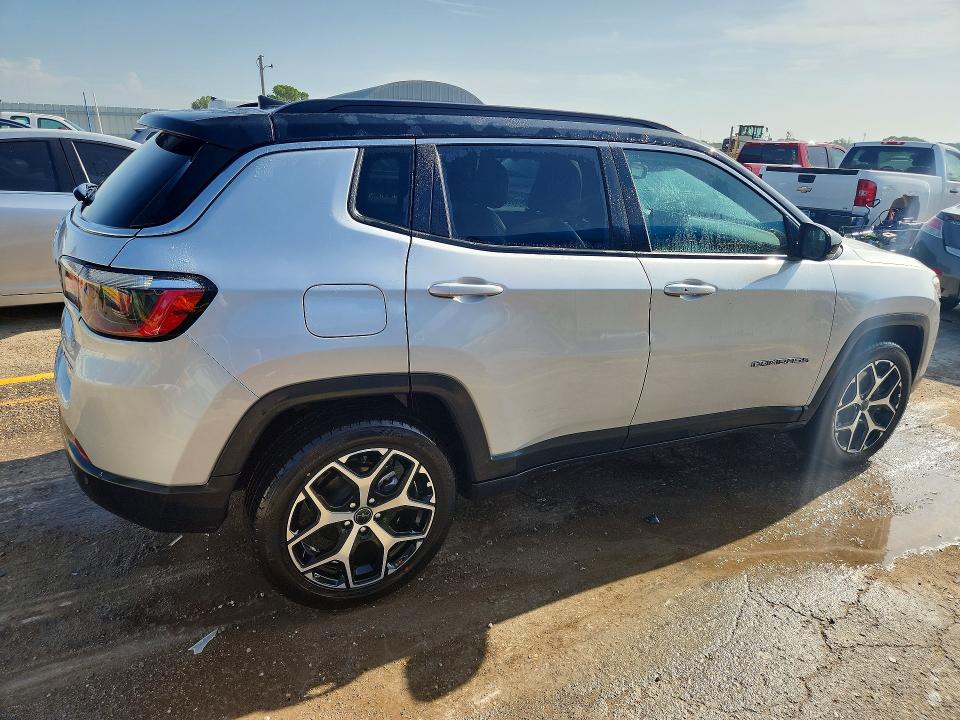 95586135 :رقم المزاد ، 3C4NJDCN7ST621646 vin ، 2025 Jeep Compass مزاد بيع