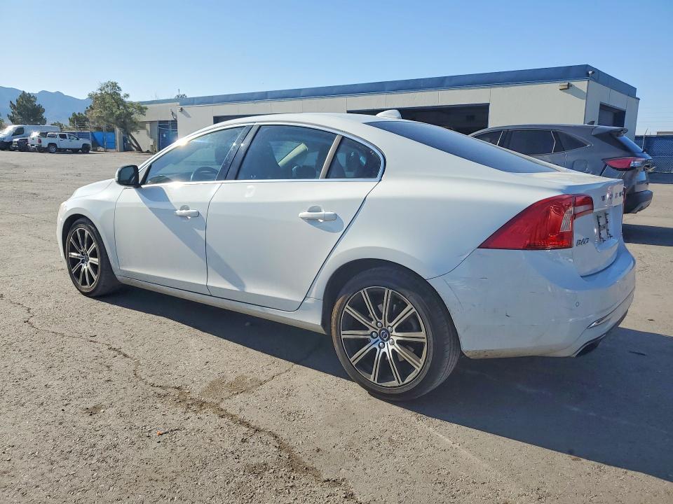 55866106 :رقم المزاد ، LYV402TK5HB125438 vin ، 2017 Volvo S60 مزاد بيع