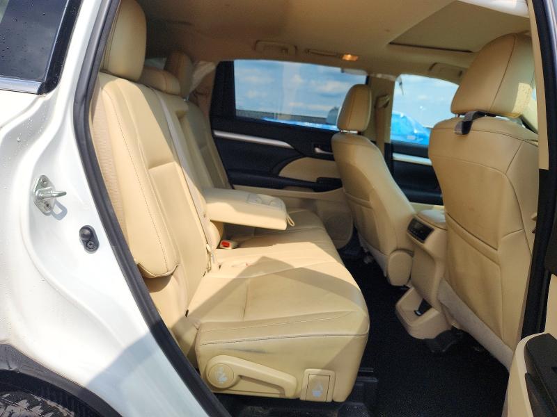 58910166 :رقم المزاد ، 5TDKZRFH5JS538174 vin ، 2018 Toyota Highlander مزاد بيع