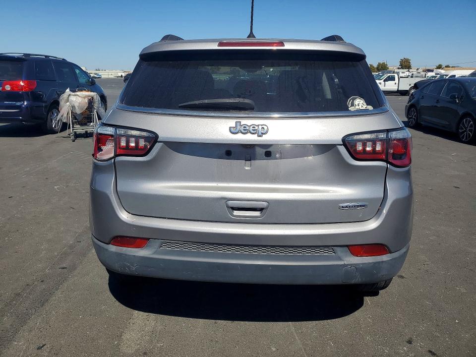 2018 Jeep Compass მანქანა იყიდება აუქციონზე, vin: 3C4NJCBB4JT194619, აუქციონის ნომერი: 58747256