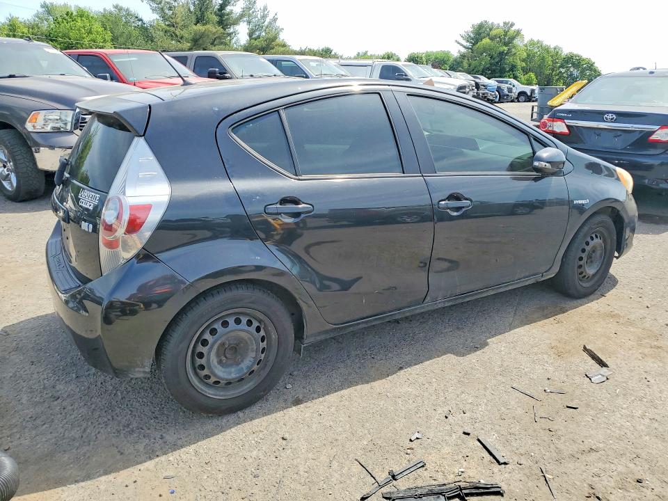 Продажа на аукционе авто 2012 Toyota Prius C, vin: JTDKDTB35C1007577, номер лота: 55789426
