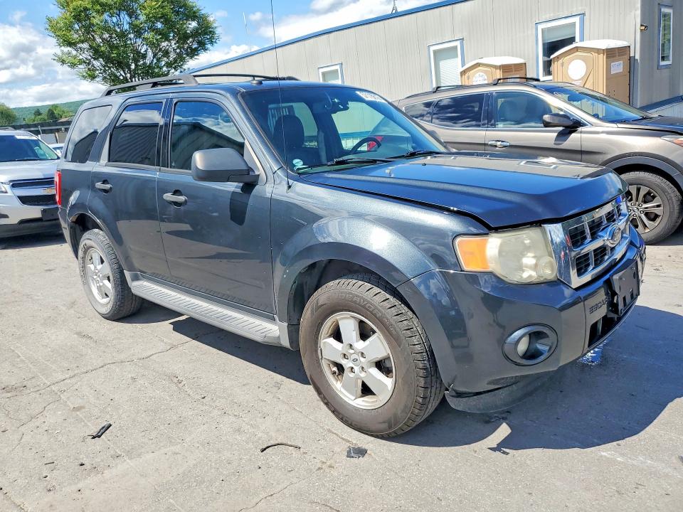 57115616 :رقم المزاد ، 1FMCU93G89KA44548 vin ، 2009 Ford Escape مزاد بيع