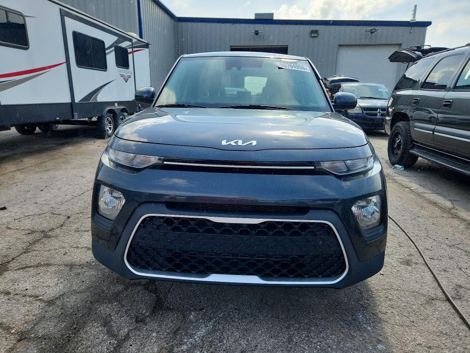 2022 Kia Soul მანქანა იყიდება აუქციონზე, vin: KNDJ23AU5N7815939, აუქციონის ნომერი: 55764956