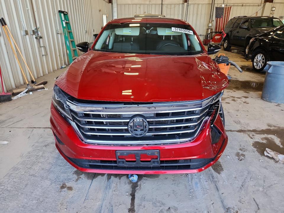 57403056 :رقم المزاد ، 1VWBA7A37NC009594 vin ، 2022 Volkswagen Passat مزاد بيع