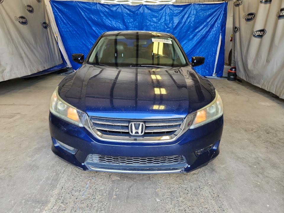 59126446 :رقم المزاد ، 1HGCR2F5XFA217898 vin ، 2015 Honda Accord مزاد بيع