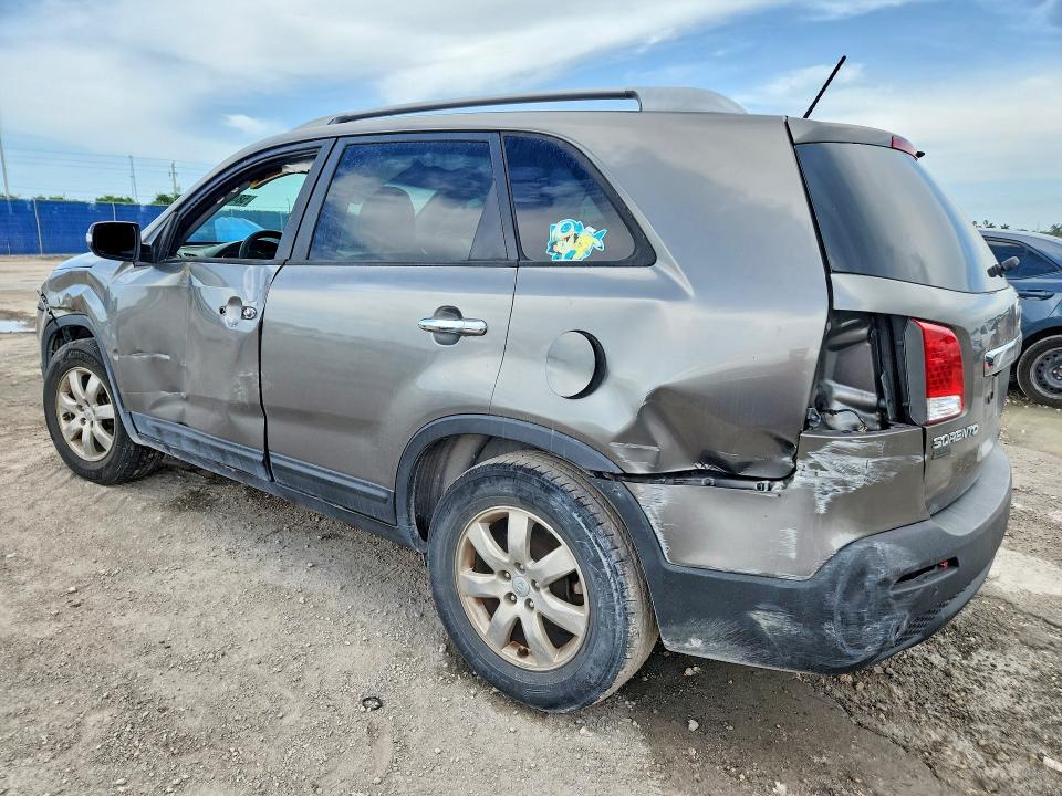 2013 Kia Sorento მანქანა იყიდება აუქციონზე, vin: 5XYKT3A68DG365126, აუქციონის ნომერი: 58447756