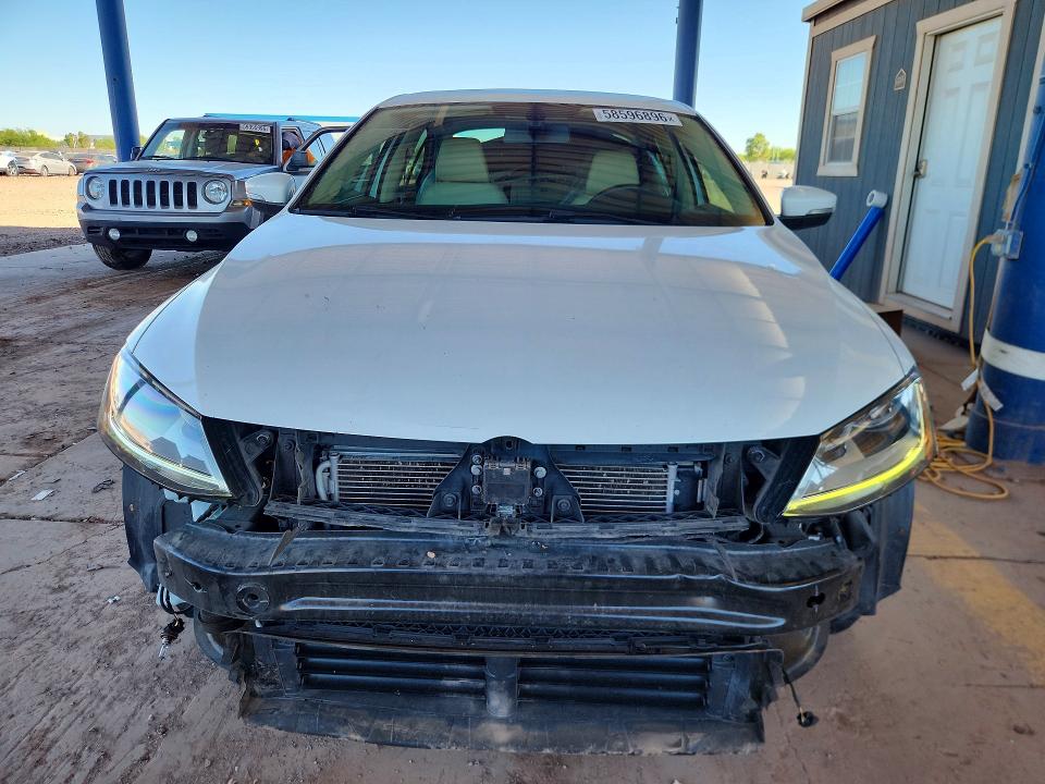 Продажа на аукционе авто 2017 Volkswagen Jetta, vin: 3VWL17AJ4HM390729, номер лота: 58596896