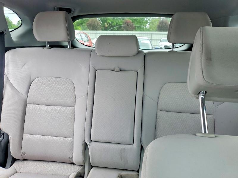 58962996 :رقم المزاد ، KM8J3CA23JU665882 vin ، 2018 Hyundai Tucson مزاد بيع