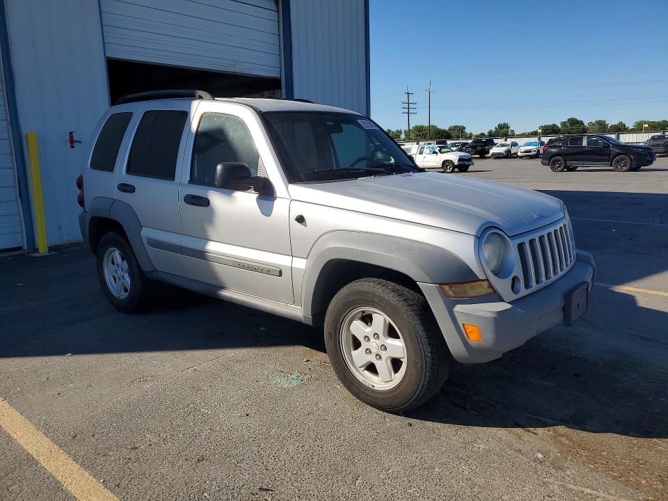 56928036 :رقم المزاد ، 1J4GL48K05W571831 vin ، 2005 Jeep Liberty مزاد بيع