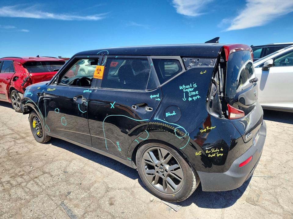 57997726 :رقم المزاد ، KNDJ23AU4M7145847 vin ، 2021 Kia Soul مزاد بيع