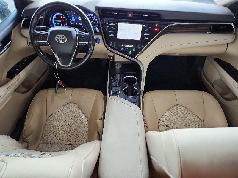 57392926 :رقم المزاد ، 4T1B21HK8JU507569 vin ، 2018 Toyota Camry Hybrid مزاد بيع