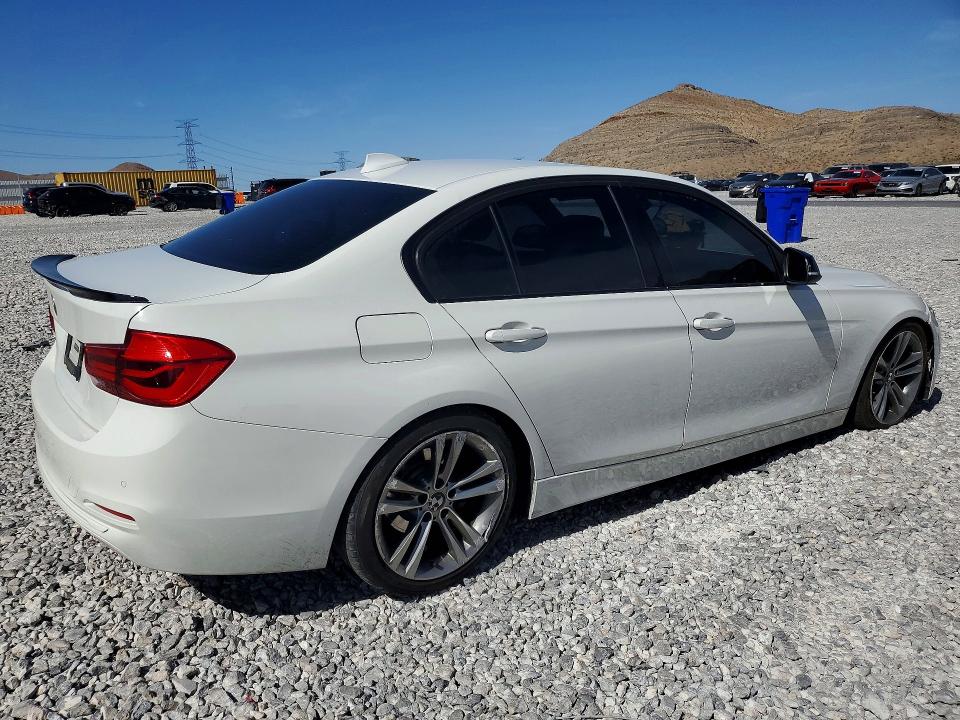 55646996 :رقم المزاد ، WBA8B9C39HK885058 vin ، 2017 Bmw 330 مزاد بيع