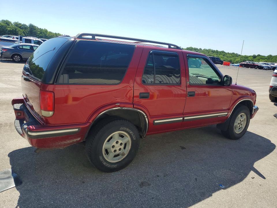 55686086 :رقم المزاد ، 1GNDT13W7W2121692 vin ، 1998 Chevrolet Blazer مزاد بيع