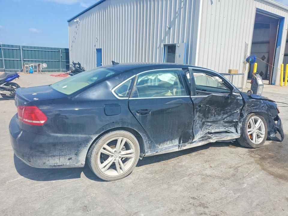 59722016 :رقم المزاد ، 1VWBH7A31EC004189 vin ، 2014 Volkswagen Passat مزاد بيع