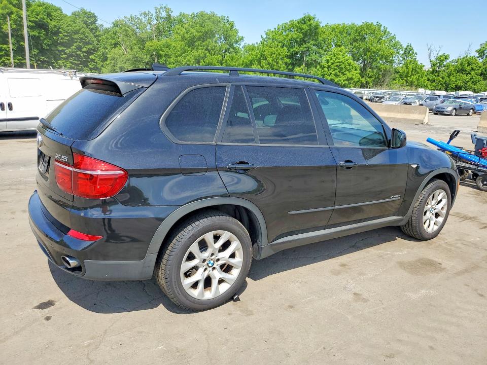 56302306 :رقم المزاد ، 5UXZV4C52D0G53489 vin ، 2013 Bmw X5 مزاد بيع