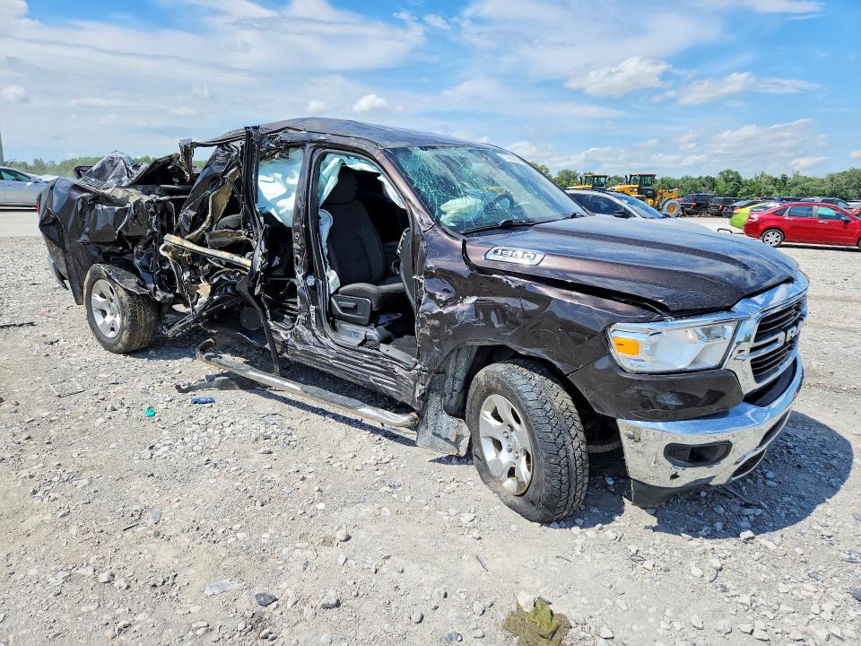 57569066 :رقم المزاد ، 1C6SRFMT2KN555938 vin ، 2019 Ram 1500 مزاد بيع