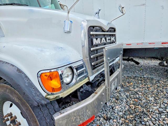 2005 Mack Cv713 მანქანა იყიდება აუქციონზე, vin: 1M2AG11C65M023518, აუქციონის ნომერი: 55319386