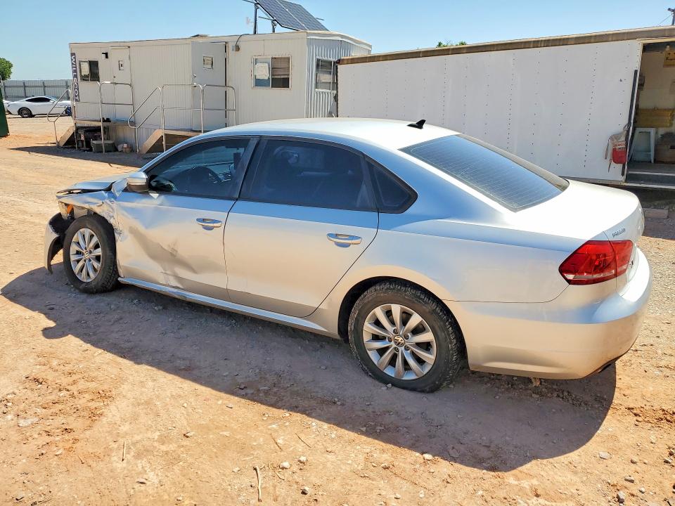 55574326 :رقم المزاد ، 1VWAT7A3XFC066623 vin ، 2015 Volkswagen Passat مزاد بيع