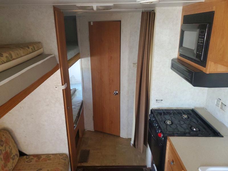 2006 Gulf Stream Amer Lite მანქანა იყიდება აუქციონზე, vin: 1NL1GTR2861024212, აუქციონის ნომერი: 56500566