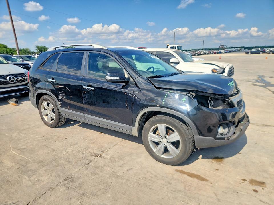 2013 Kia Sorento მანქანა იყიდება აუქციონზე, vin: 5XYKU4A28DG356720, აუქციონის ნომერი: 58218276