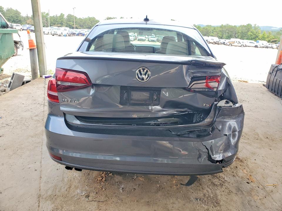 58702566 :رقم المزاد ، 3VWB17AJ8GM279255 vin ، 2016 Volkswagen Jetta مزاد بيع