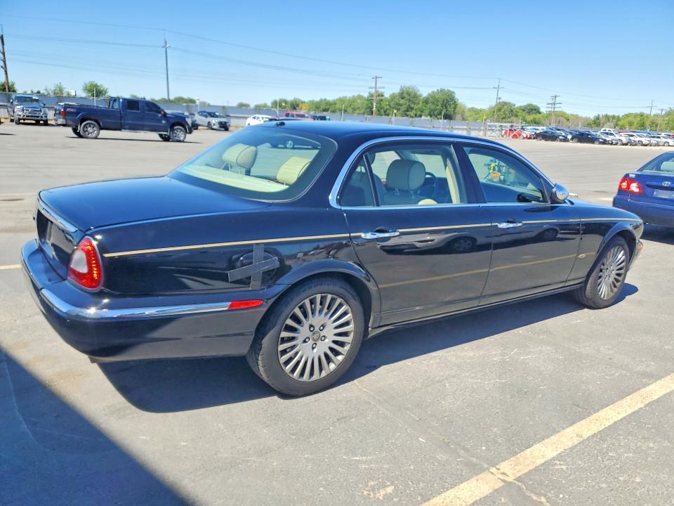 2006 Jaguar Vandenplas მანქანა იყიდება აუქციონზე, vin: SAJWA82B56SH11196, აუქციონის ნომერი: 57055046