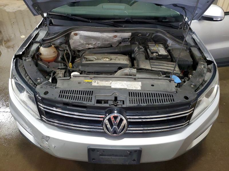 2017 Volkswagen Tiguan მანქანა იყიდება აუქციონზე, vin: WVGBV7AX5HK048183, აუქციონის ნომერი: 58799916