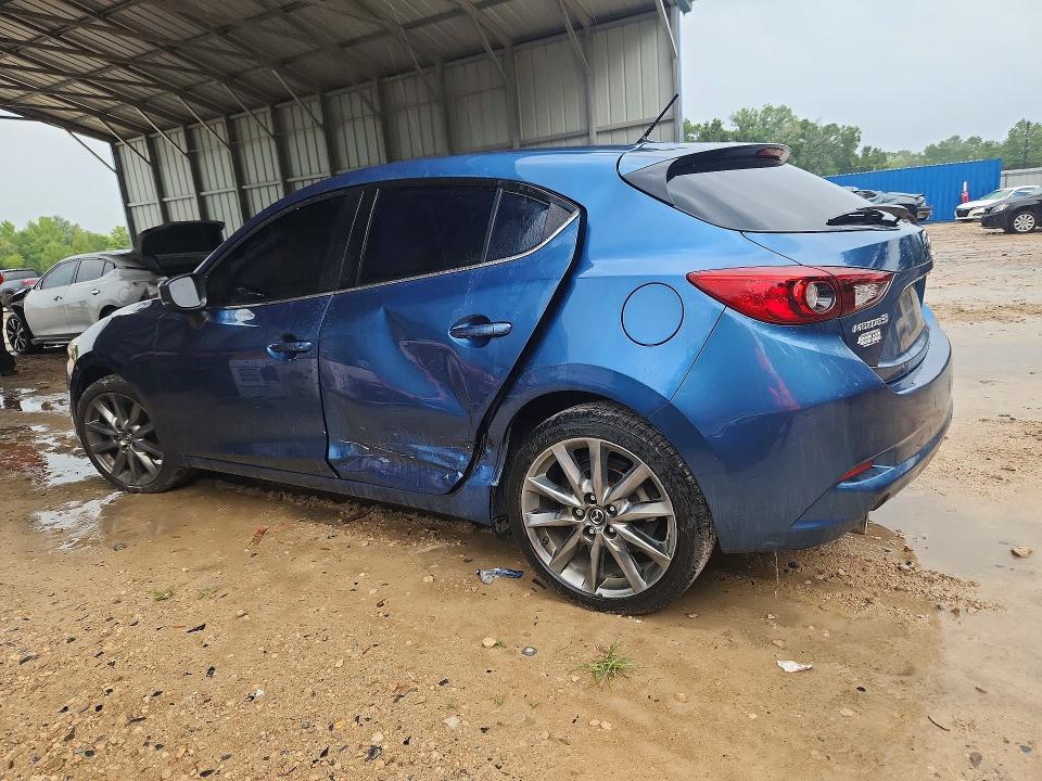 2018 Mazda 3 მანქანა იყიდება აუქციონზე, vin: 3MZBN1L39JM199390, აუქციონის ნომერი: 57722586