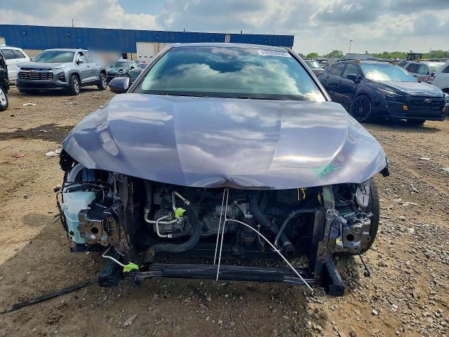 59283656 :رقم المزاد ، 4T1B11HKXJU081662 vin ، 2018 Toyota Camry مزاد بيع