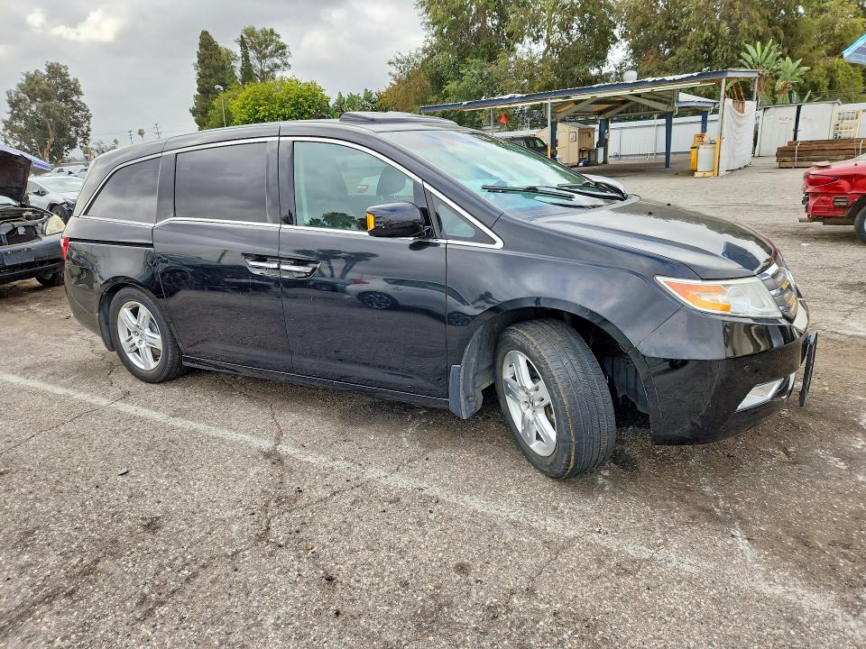 59003416 :رقم المزاد ، 5FNRL5H95BB049116 vin ، 2011 Honda Odyssey مزاد بيع