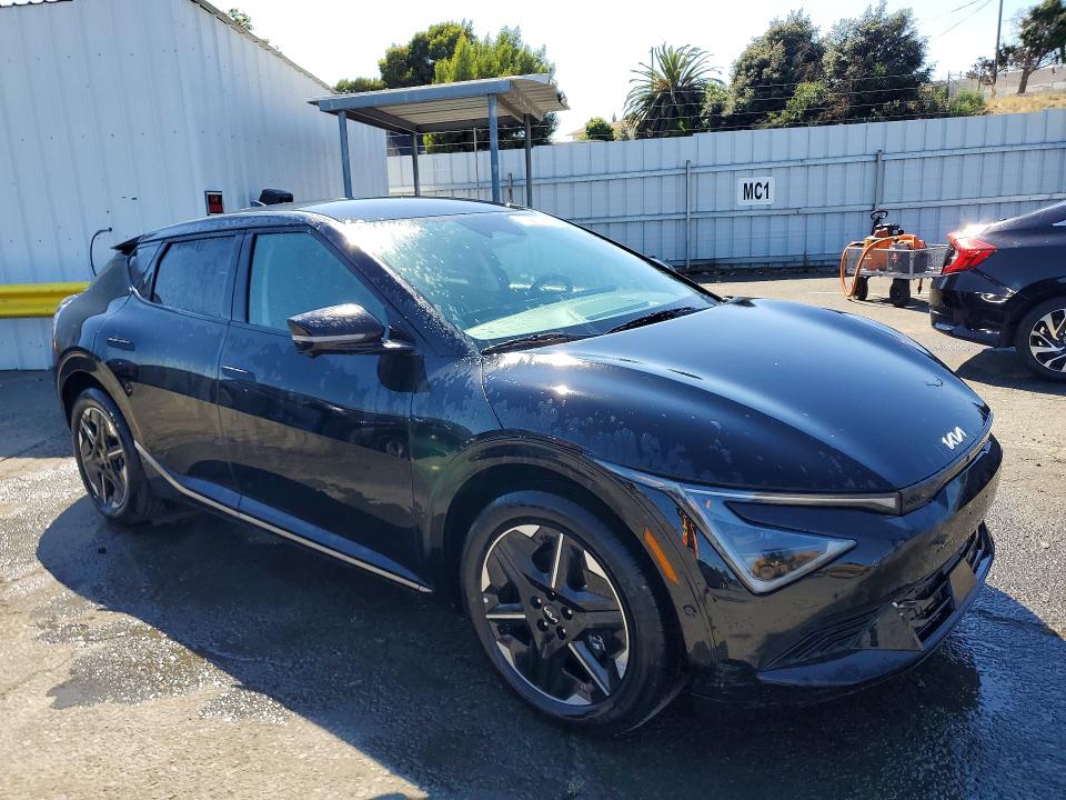 2025 Kia Ev6 მანქანა იყიდება აუქციონზე, vin: 5XYC34JA5SG012676, აუქციონის ნომერი: 57196846