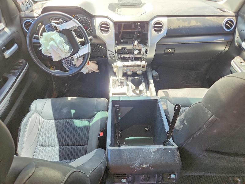 Продаж на аукціоні авто 2017 Toyota Tundra, vin: 5TFDW5F17HX597423, номер лоту: 57561076