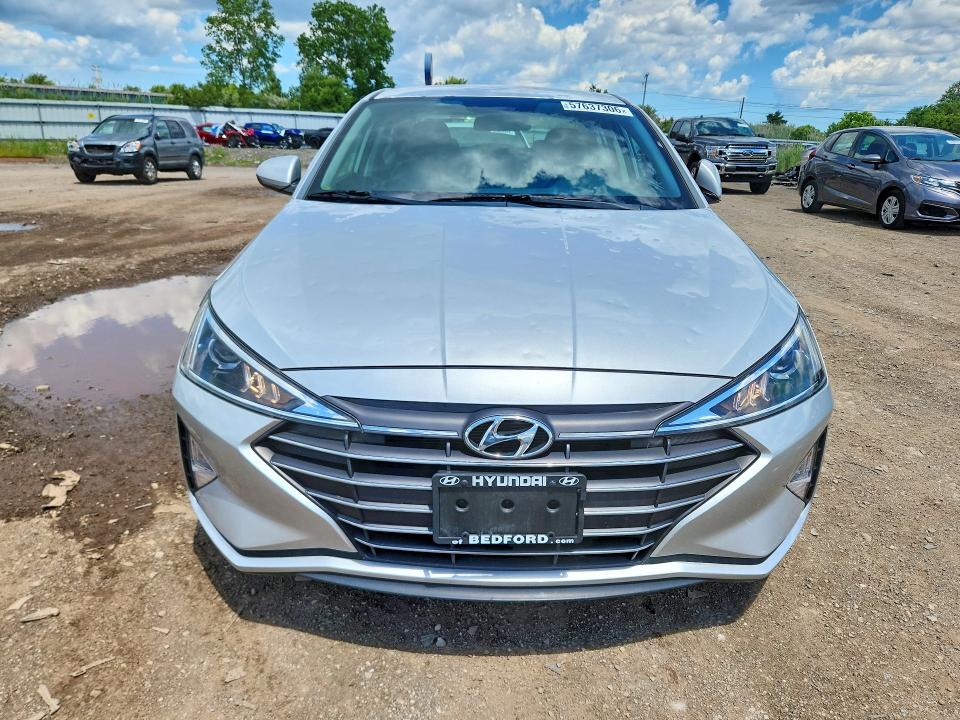 57637306 :رقم المزاد ، 5NPD74LF8KH493579 vin ، 2019 Hyundai Elantra مزاد بيع