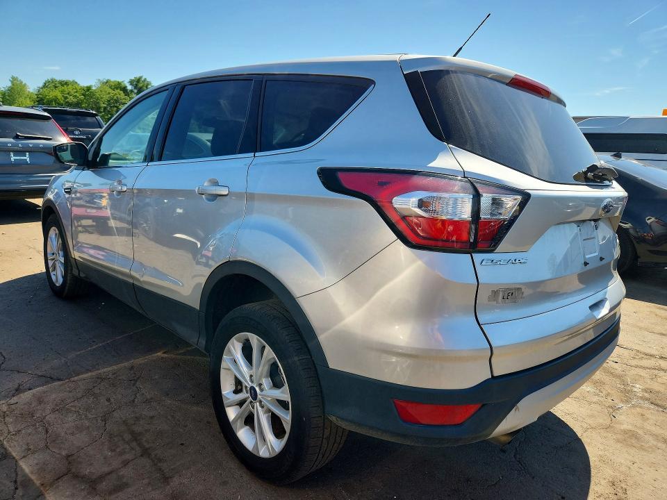 2017 Ford Escape მანქანა იყიდება აუქციონზე, vin: 1FMCU9GD9HUD95598, აუქციონის ნომერი: 56581806