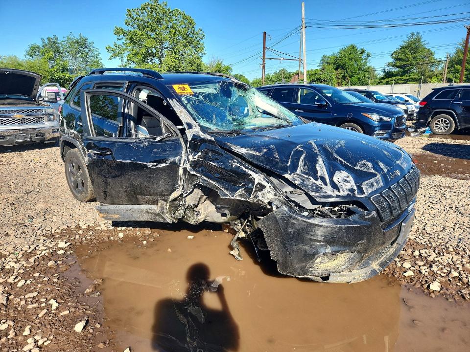 57962736 :رقم المزاد ، 1C4PJMLB7KD321366 vin ، 2019 Jeep Cherokee مزاد بيع