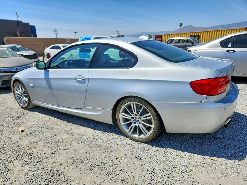 2011 Bmw 335 მანქანა იყიდება აუქციონზე, vin: WBAKG1C52BE617999, აუქციონის ნომერი: 56541196