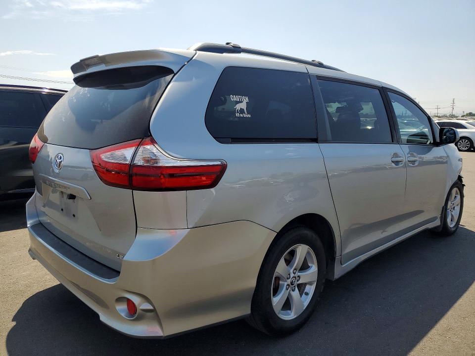 58434036 :رقم المزاد ، 5TDKZ3DC7KS998961 vin ، 2019 Toyota Sienna مزاد بيع