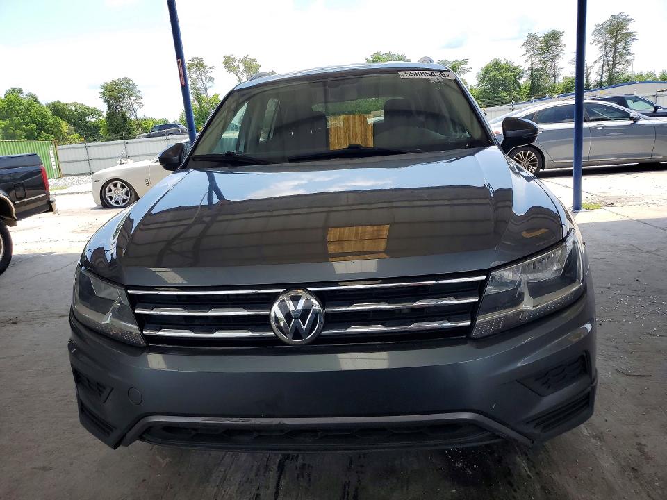 Продажа на аукционе авто 2021 Volkswagen Tiguan, vin: 3VV2B7AX6MM048422, номер лота: 55885456