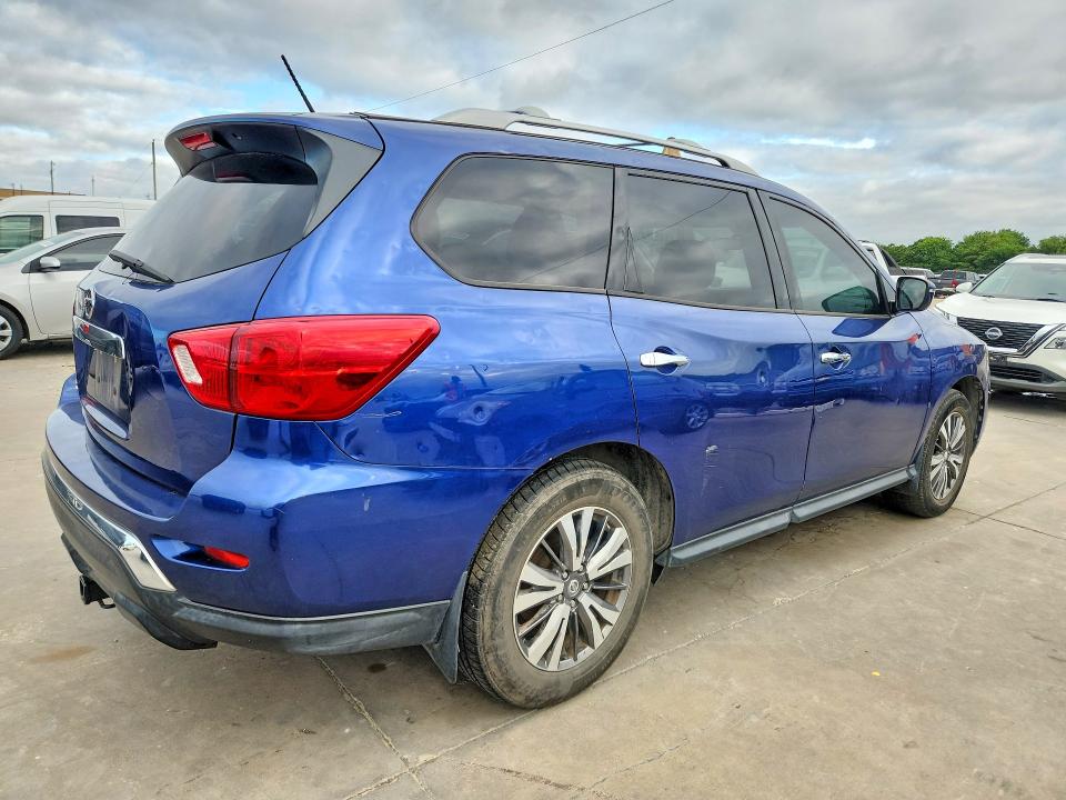 Продажа на аукционе авто 2018 Nissan Pathfinder, vin: 5N1DR2MN7JC670147, номер лота: 56711196