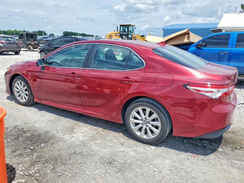 55868236 :رقم المزاد ، 4T1B11HK4KU844826 vin ، 2019 Toyota Camry مزاد بيع