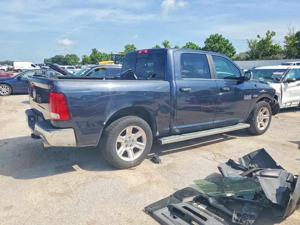 58596076 :رقم المزاد ، 1C6RR6LT9JS105493 vin ، 2018 Ram 1500 مزاد بيع