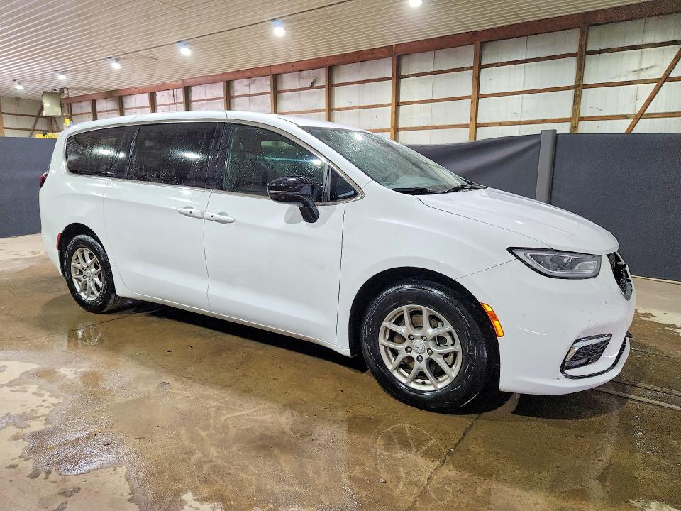 Продаж на аукціоні авто 2025 Chrysler Pacifica, vin: 2C4RC1BGXSR576962, номер лоту: 57362436