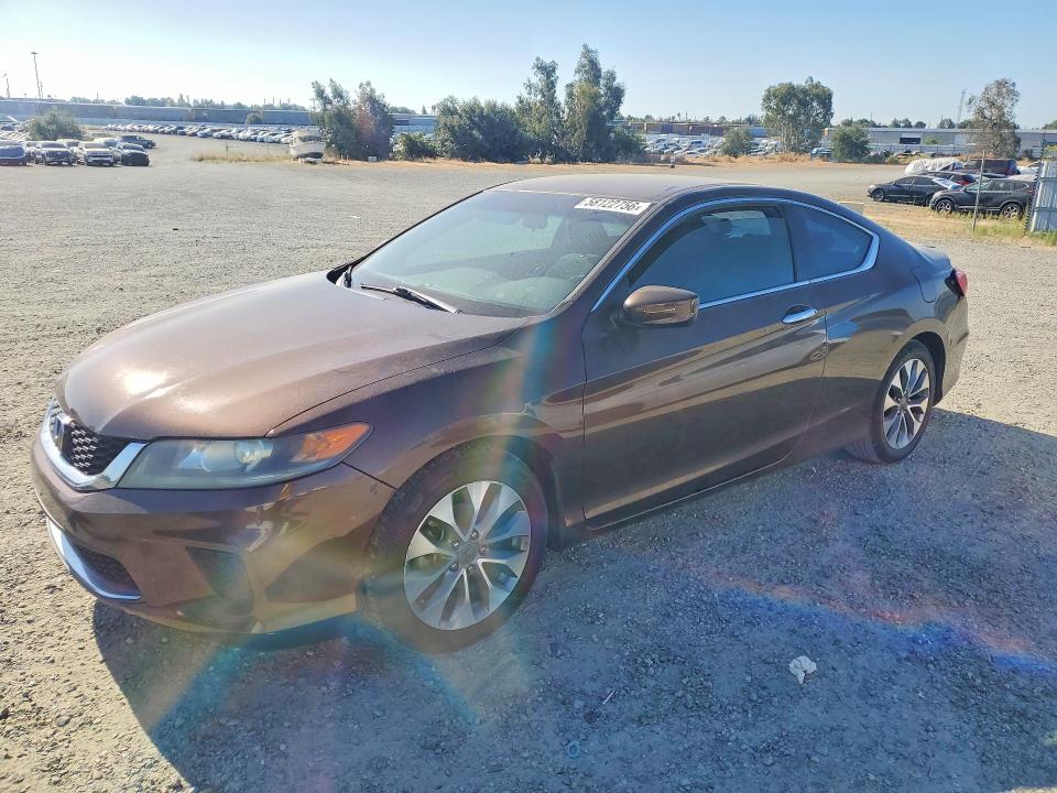 Auction sale of the 2013 Honda Accord, vin: 1HGCT1B32DA009544, lot number: 58122756