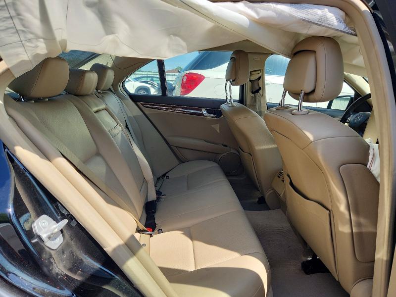 56441636 :رقم المزاد ، WDDGF8BB4BR150370 vin ، 2011 Mercedes-benz C مزاد بيع