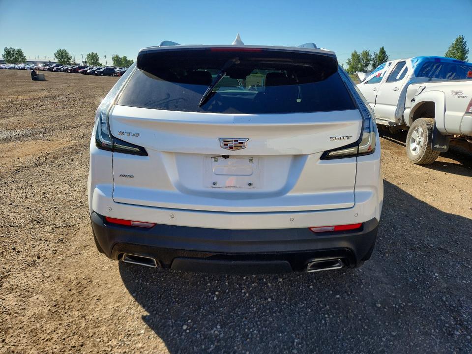 58142666 :رقم المزاد ، 1GYFZFR4XPF106806 vin ، 2023 Cadillac Xt4 مزاد بيع